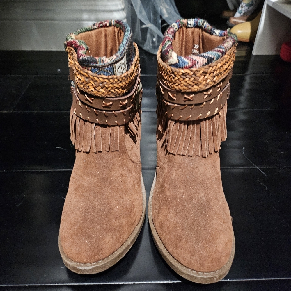 Rue 21 Large 8/9 Brown Fringe Ankle Boots New